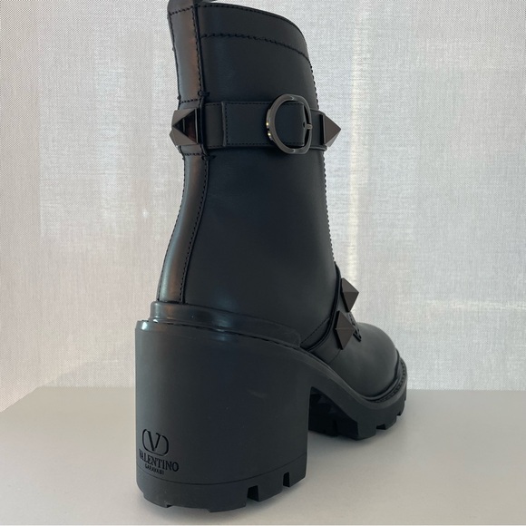 Valentino Garavani Rockstud Roman Biker Combat Boots Size EU 40 / US 10 NWT - Picture 4 of 14